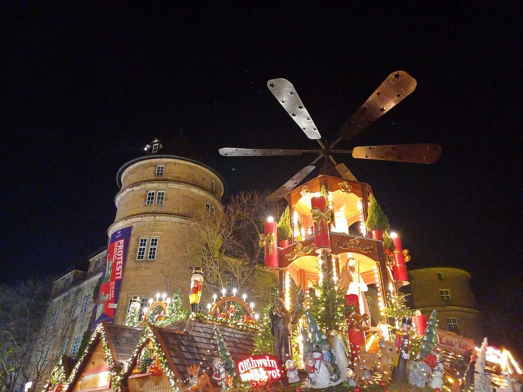 Weihnachtsmarkt, Stuttgart, Schillerplatz, Altes Schloss