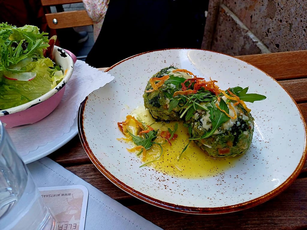 Salzburg, Wirtshaus Elefant, Spinatknödel
