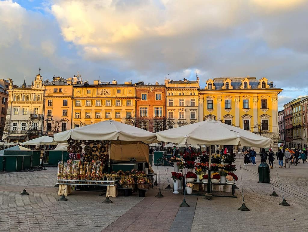 Krakau, Rynek Główny, Häuser, Marktstände