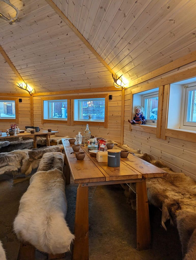 samische Hütte, Tromso Lapland Reindeer Camp