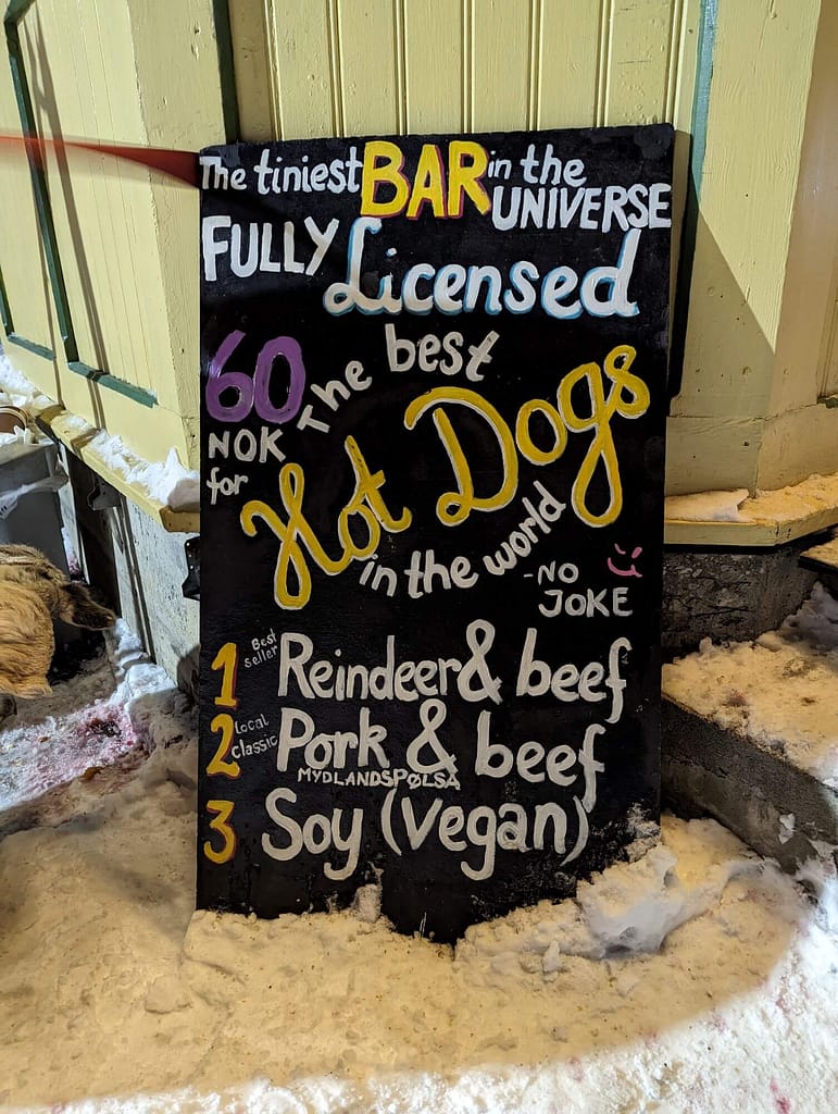 Raketten Bar, Tromso, Hot Dogs